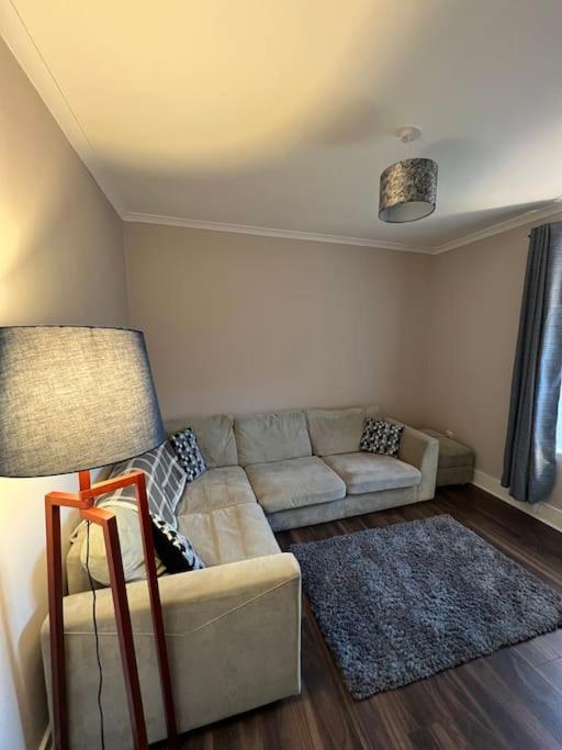 Newly Refurbished Flat - Callander Apartman Kültér fotó